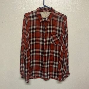 Fall blouse with gold detail and crocheted back EUC